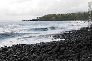 tulamben beach